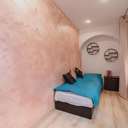 Old Town Studio Apartment